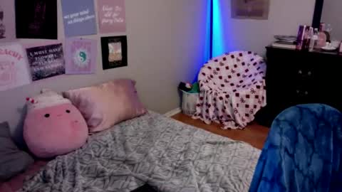 lexwyoex online show from December 2025 02:02:02 PM