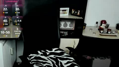 Snapshot of lexxymiss chatting on May 2026 06:35:02 PM eva lexy you may call me Miss online show from May 2026 06:35:02 PM