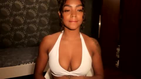 LEXY - Independent account online show from November 2025 12:11:01 AM