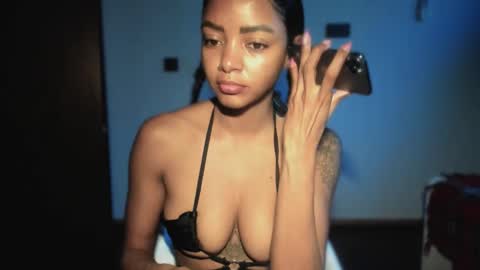 LEXY - Independent account online show from March 2026 12:31:02 PM