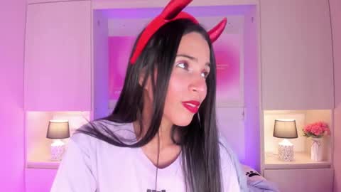 L I A  online show from January 2026 04:15:01 AM