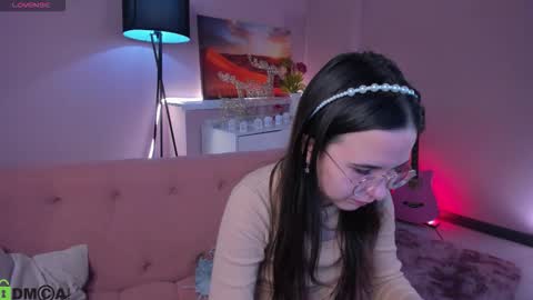 leylamirage online show from March 2026 12:18:01 PM