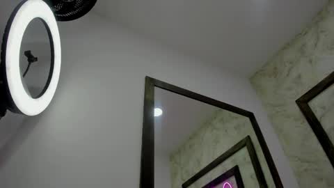 Leyla online show from March 2026 11:21:01 AM