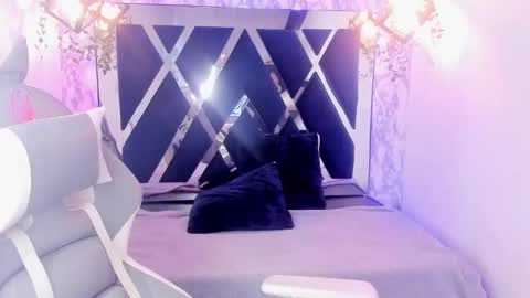 Lia  online show from January 2025 11:17:01 AM