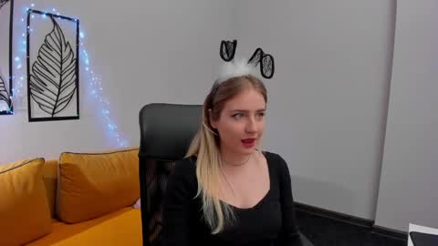 Snapshot of lia_candy_ chatting on April 2026 01:42:01 AM Lia online show from April 2026 01:42:01 AM