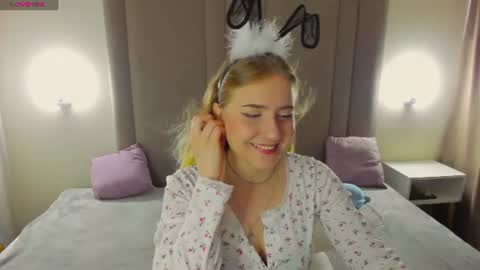 Snapshot of lia_candyyy chatting on July 2026 01:43:02 AM lia_candyyy online show from July 2026 01:43:02 AM