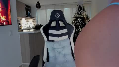 Lia online show from December 2025 02:49:01 AM