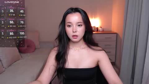 Snapshot of lia_hetty chatting on November 2025 01:46:01 PM L I A online show from November 2025 01:46:01 PM