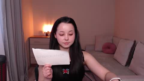 Snapshot of lia_hetty chatting on December 2025 11:04:01 AM L I A online show from December 2025 11:04:01 AM