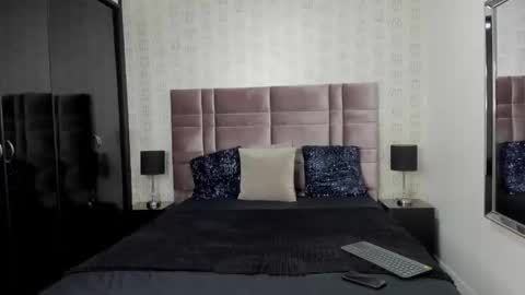 Lia online show from December 2025 05:57:01 AM