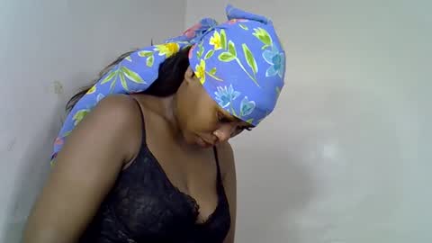 lia online show from November 2025 03:01:01 PM