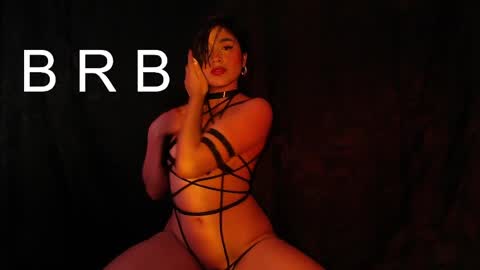 Snapshot of lia_mar_ chatting on May 2026 07:00:01 PM LIA online show from May 2026 07:00:01 PM