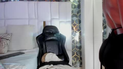 lia_mariana online show from March 2026 04:50:01 AM