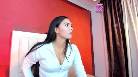 lia_morett online show from November 2025 05:12:01 PM