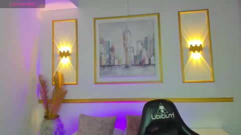 Lia  online show from November 2025 02:22:02 AM