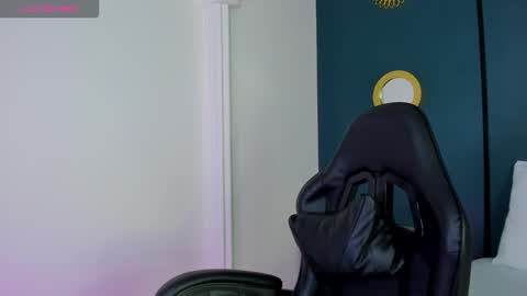 Lia  online show from March 2026 03:22:02 AM