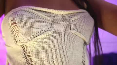 Snapshot of lia_velez_ chatting on April 2026 03:35:02 AM LIA online show from April 2026 03:35:02 AM