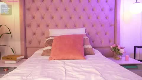 Snapshot of lia_velez_ chatting on May 2026 03:57:02 AM LIA online show from May 2026 03:57:02 AM