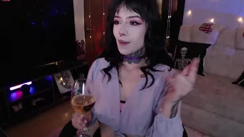 Liaa  online show from December 2025 02:38:01 AM