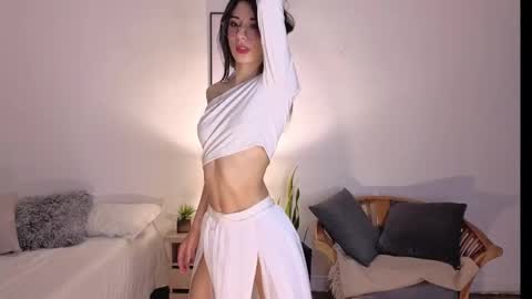 Lia  online show from November 2025 02:27:01 PM