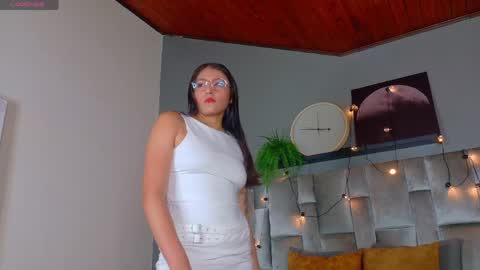 Snapshot of liaamoretti__ chatting on May 2026 02:07:02 AM L I A online show from May 2026 02:07:02 AM