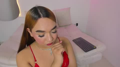 Snapshot of liacampbell__ chatting on June 2026 09:25:02 PM La online show from June 2026 09:25:02 PM