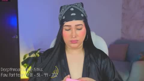 Lia Cox online show from November 2025 03:05:01 AM