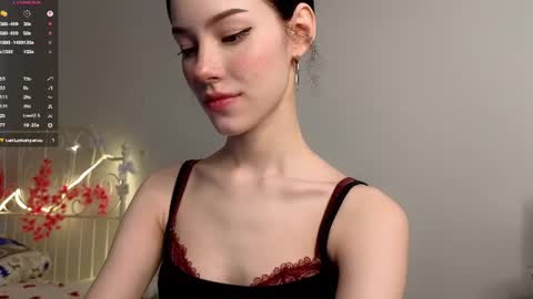 Snapshot of liaglamour chatting on July 2026 10:00:01 AM Lia online show from July 2026 10:00:01 AM