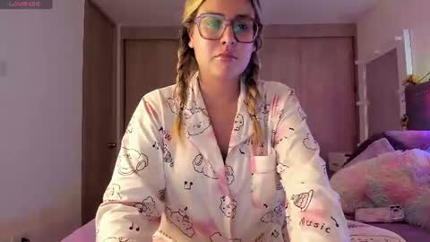 Snapshot of liahkimi chatting on July 2026 03:54:02 AM Lia online show from July 2026 03:54:02 AM