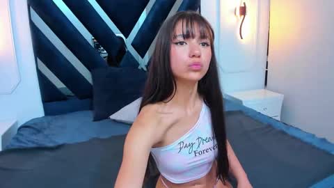 Snapshot of liajohnnson chatting on November 2025 04:12:02 AM liajohnnson online show from November 2025 04:12:02 AM