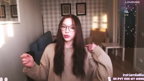 lialilia online show from December 2024 10:45:02 AM