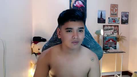 liam_anthonyxx online show from October 2025 01:09:02 PM