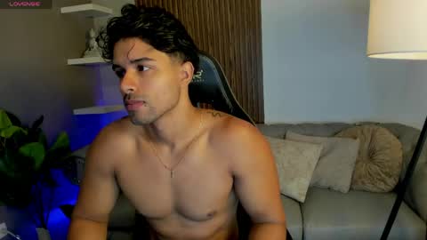 Snapshot of liam_colliins chatting on April 2026 11:46:02 AM Liam Collins online show from April 2026 11:46:02 AM