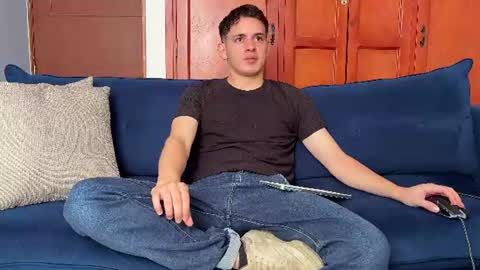 Snapshot of liam_enzho chatting on June 2026 03:35:01 PM Liam online show from June 2026 03:35:01 PM