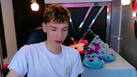 liam_green1 online show from March 2026 02:08:01 PM