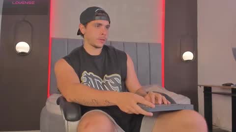 Liam online show from March 2026 09:51:02 PM