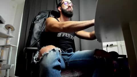 Liam online show from January 2026 08:27:02 AM