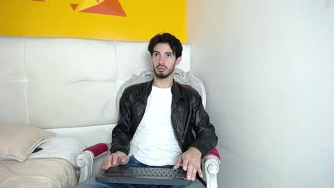 Snapshot of liamluxe chatting on December 2024 12:16:01 PM LiamLuxe online show from December 2024 12:16:01 PM
