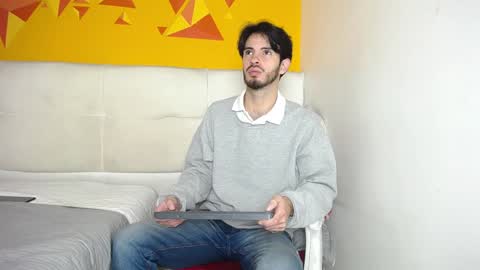 Snapshot of liamluxe chatting on January 2025 12:18:01 PM LiamLuxe online show from January 2025 12:18:01 PM