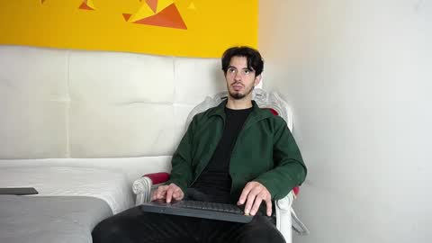 Snapshot of liamluxe chatting on January 2025 12:14:01 PM LiamLuxe online show from January 2025 12:14:01 PM