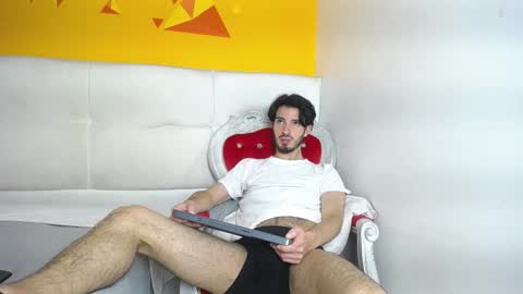 Snapshot of liamluxe chatting on January 2025 06:21:01 PM LiamLuxe online show from January 2025 06:21:01 PM