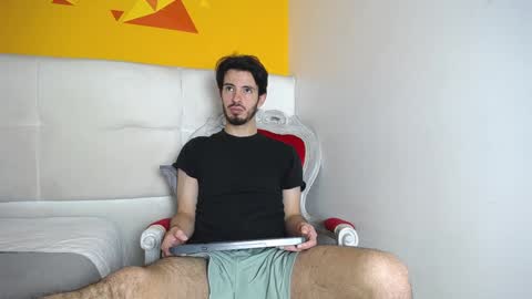Snapshot of liamluxe chatting on February 2025 12:37:01 PM LiamLuxe online show from February 2025 12:37:01 PM