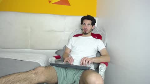 Snapshot of liamluxe chatting on February 2025 12:48:02 PM LiamLuxe online show from February 2025 12:48:02 PM