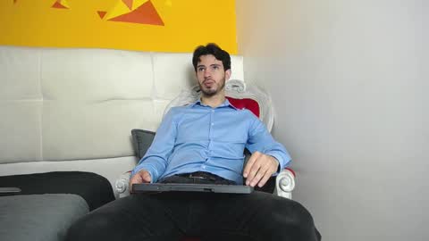 Snapshot of liamluxe chatting on March 2025 12:44:02 PM LiamLuxe online show from March 2025 12:44:02 PM