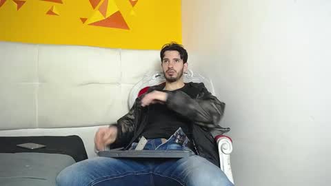 Snapshot of liamluxe chatting on March 2025 01:04:01 PM LiamLuxe online show from March 2025 01:04:01 PM
