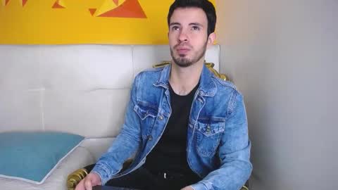 Snapshot of liamluxe chatting on October 2025 01:31:01 PM LiamLuxe online show from October 2025 01:31:01 PM