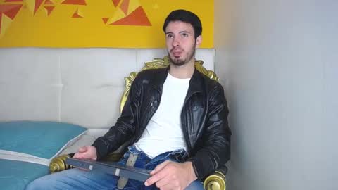 Snapshot of liamluxe chatting on October 2025 01:19:01 PM LiamLuxe online show from October 2025 01:19:01 PM