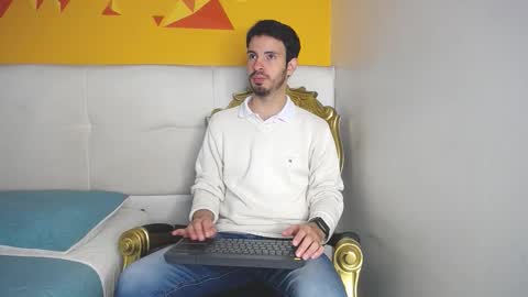 Snapshot of liamluxe chatting on October 2025 01:12:01 PM LiamLuxe online show from October 2025 01:12:01 PM