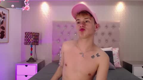 Snapshot of liamwild20 chatting on October 2025 01:41:01 PM liam online show from October 2025 01:41:01 PM