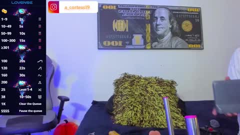 Snapshot of lian_23_ chatting on December 2024 01:51:01 PM online show from December 2024 01:51:01 PM